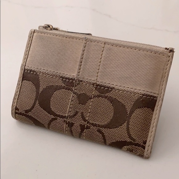 REDUCED!! Coach Coin Purse - signature print - Picture 2 of 2